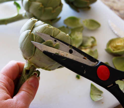 Artichokes trim