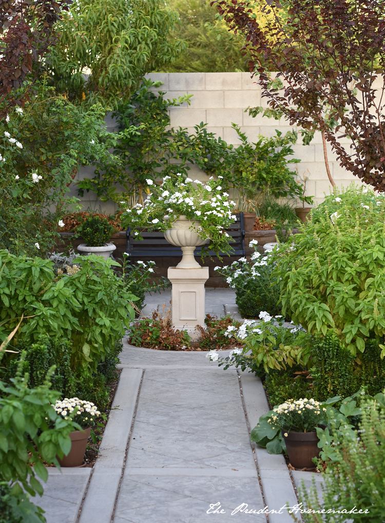 White Garden in Early October The Prudent Homemaker