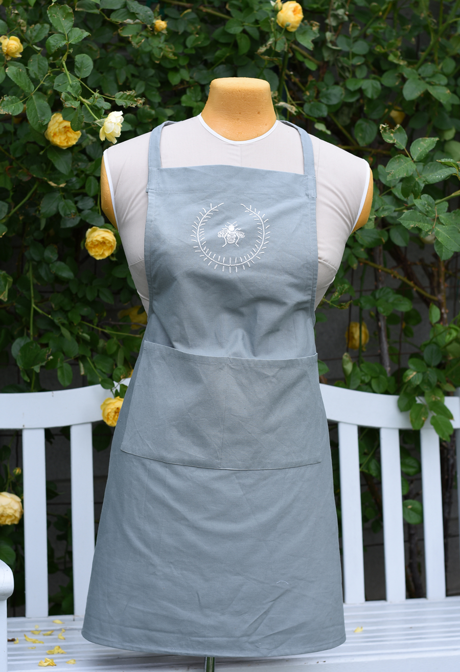 Bee Apron The Prudent Homemaker