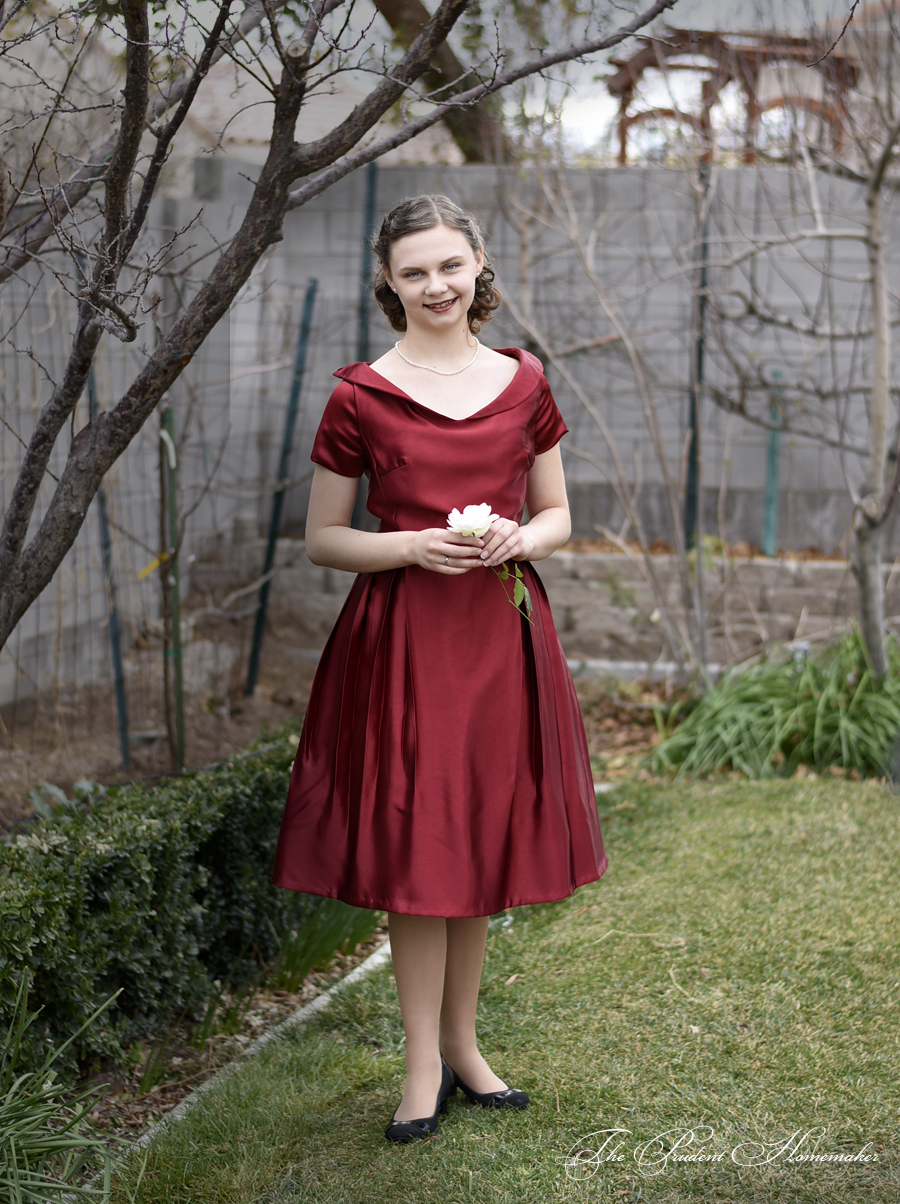 40 s Inspired Red Dress THE PRUDENT HOMEMAKER