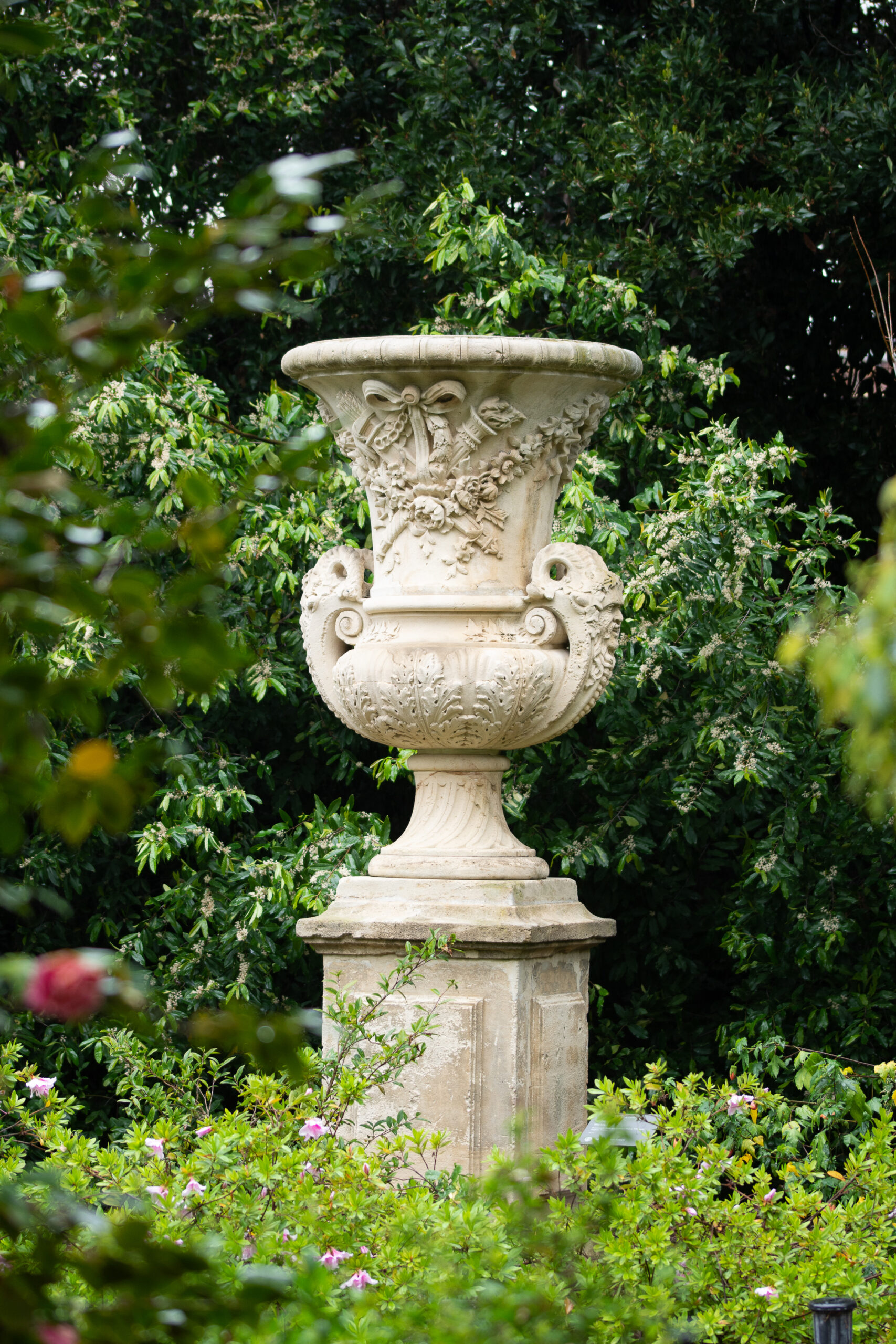 https://theprudenthomemaker.com/wp-content/uploads/2023/04/Urn-Huntington-Library-The-Prudent-Homemaker-scaled.jpg